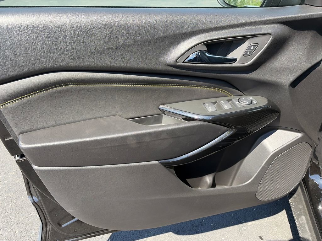 New 2026 Chevrolet Trax LT w/ Driver Confidence Package FWD image 15