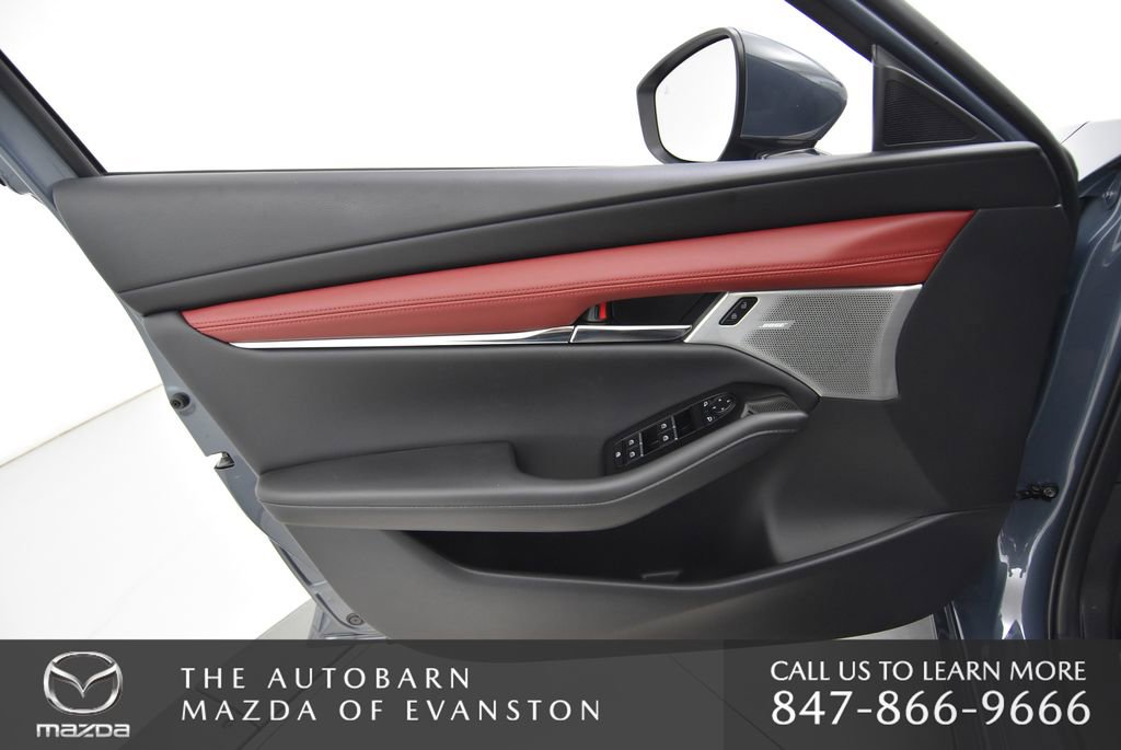 Certified 2025 MAZDA MAZDA3 2.5 S Hatchback w/ Premium Pkg FWD image 38