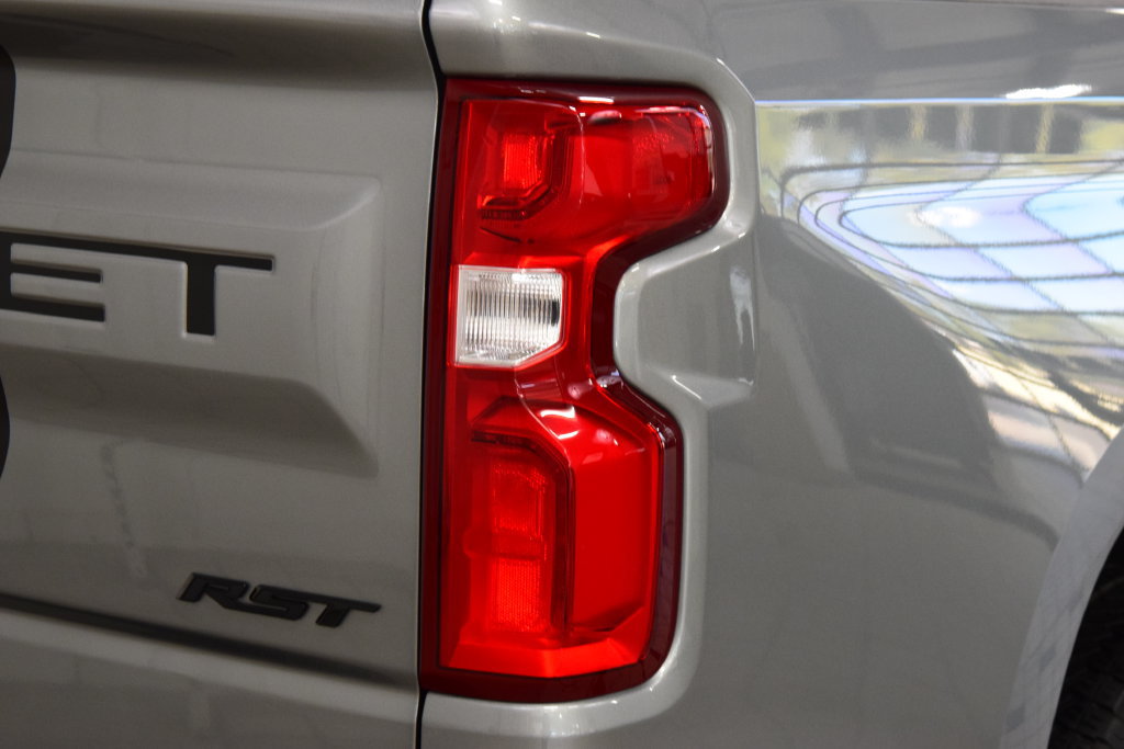 Used 2024 Chevrolet Silverado 1500 RST w/ Rally Edition AWD/4WD image 21