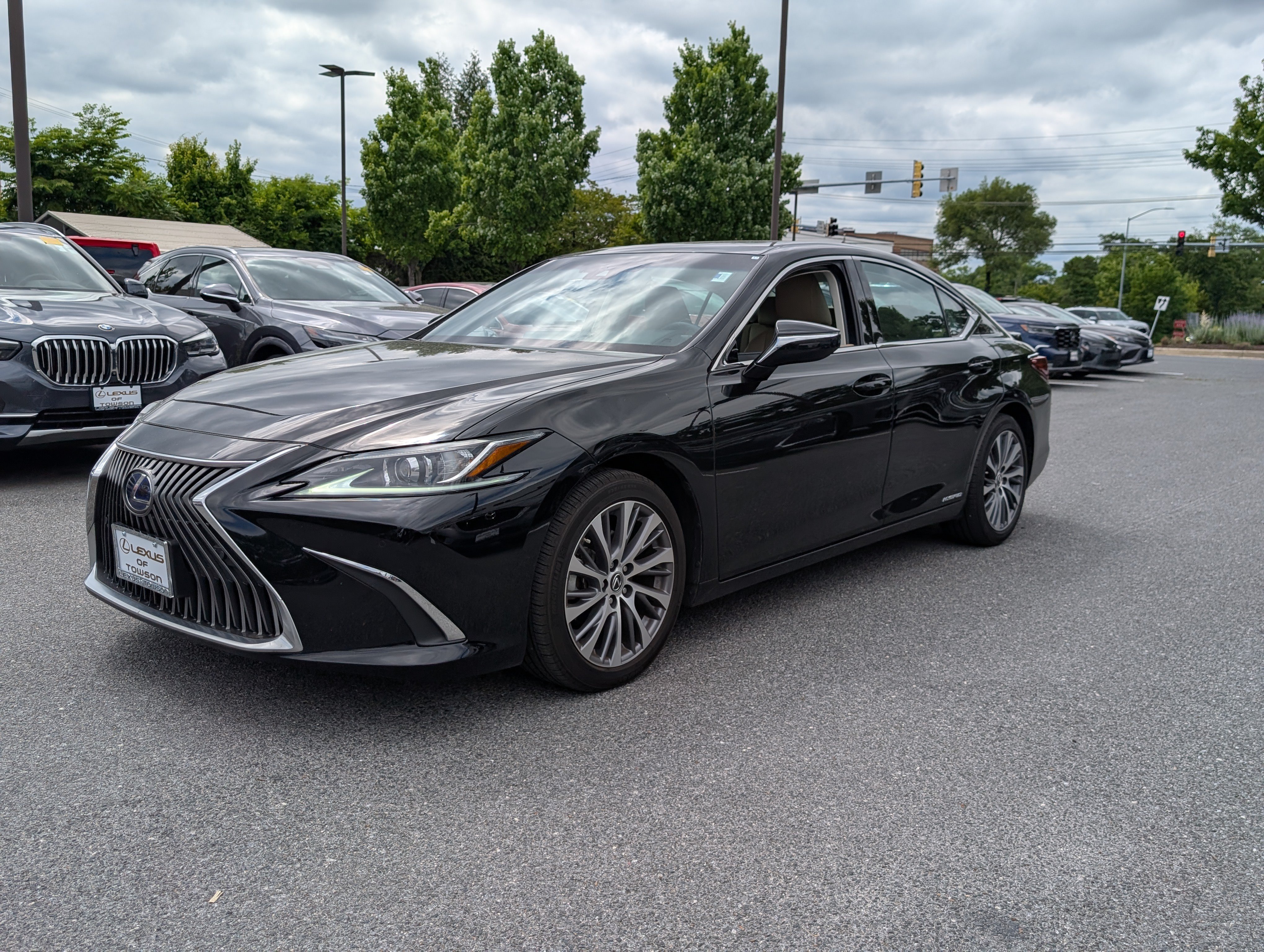 Used 2021 Lexus ES 300h w/ Premium Package FWD image 7