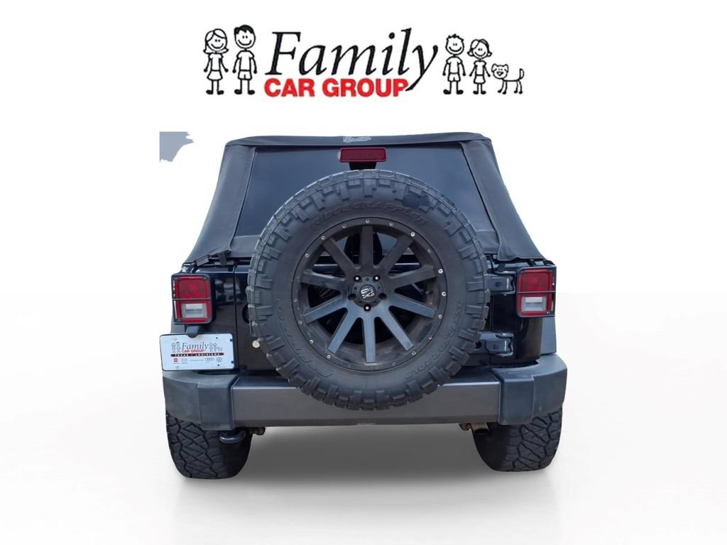 Used 2017 Jeep Wrangler Unlimited Sport AWD/4WD image 3
