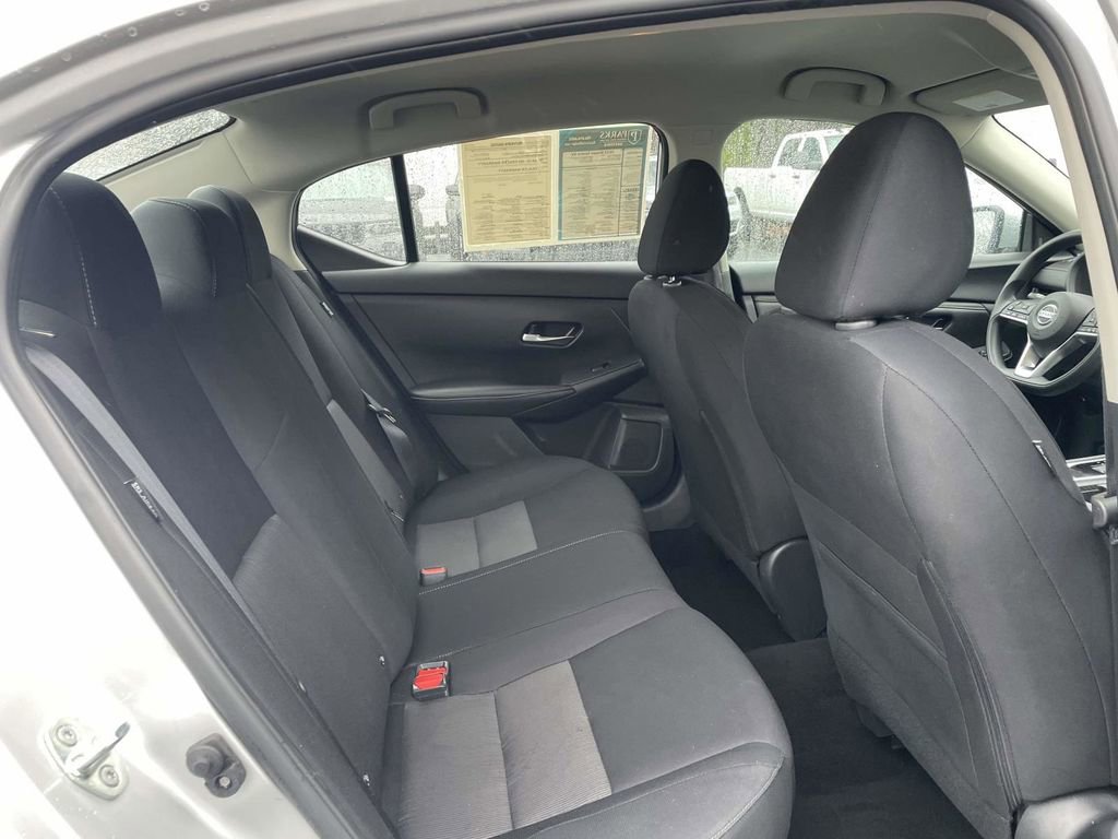 Used 2023 Nissan Sentra SV image 17