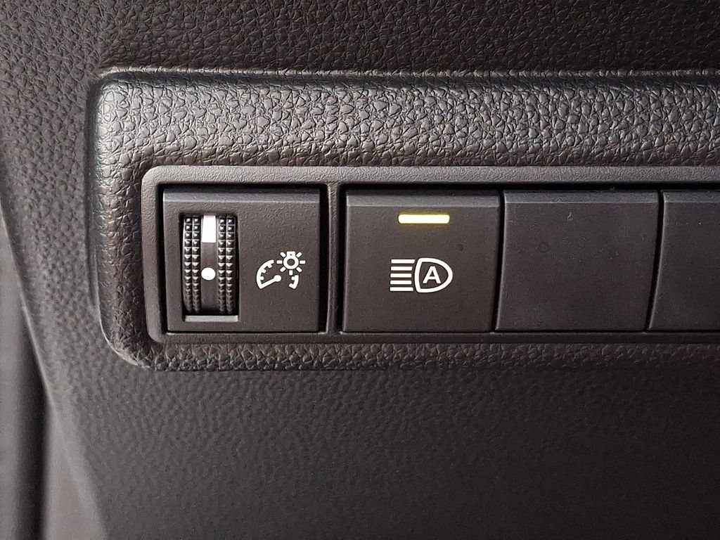 Used 2026 Toyota Corolla SE FWD image 24