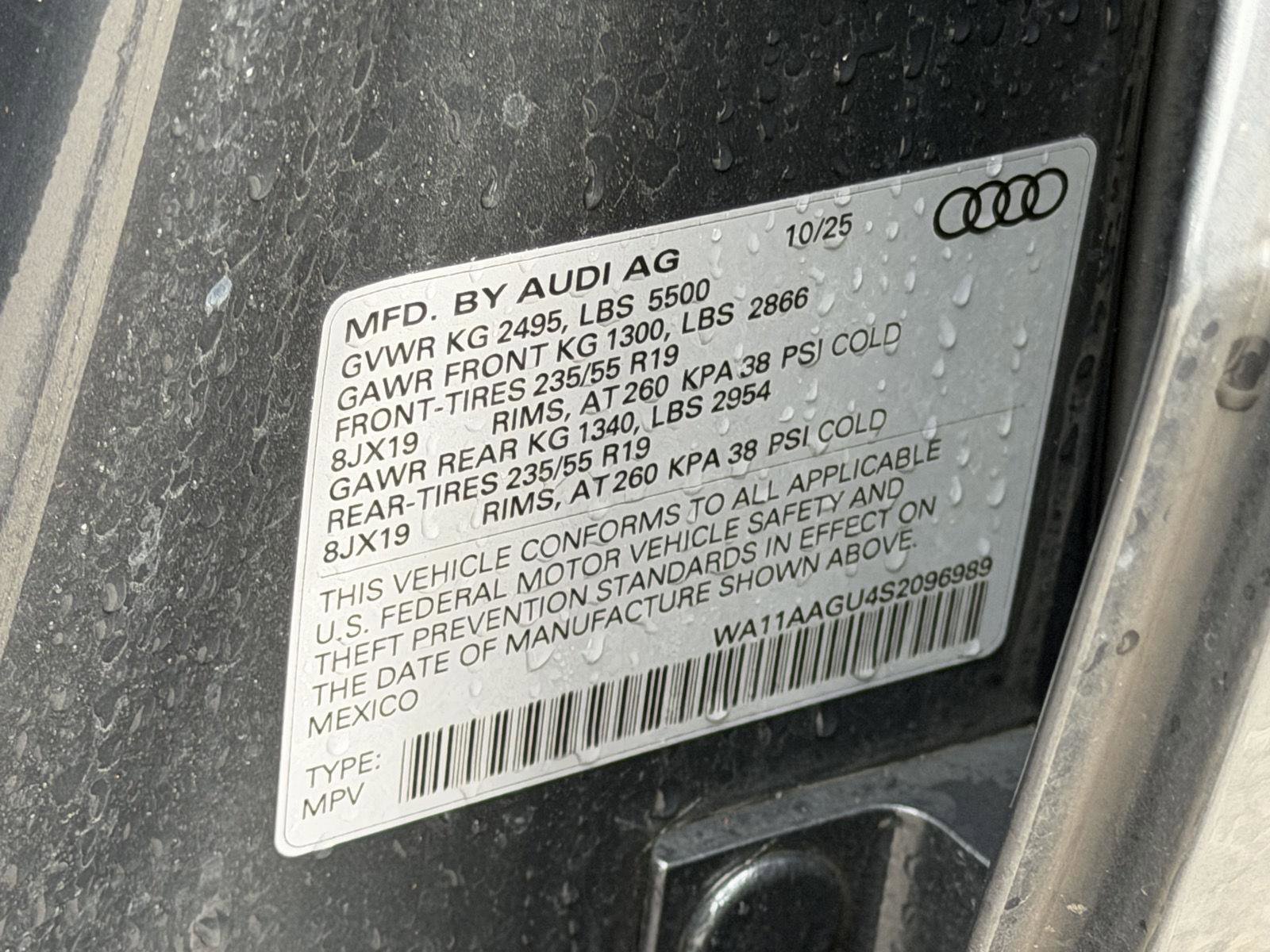 Used 2025 Audi Q5 Premium w/ Convenience Package image 24