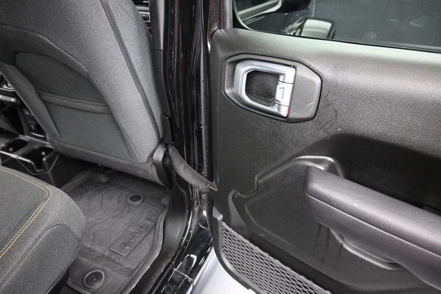 Used 2024 Jeep Gladiator Sport AWD/4WD image 18