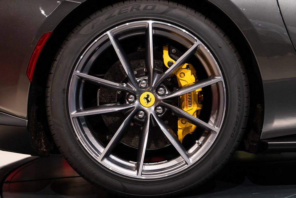 Certified 2022 Ferrari 812 GTS image 15