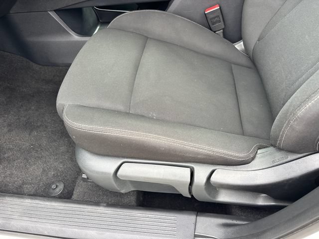 Used 2024 Nissan Rogue S FWD image 7