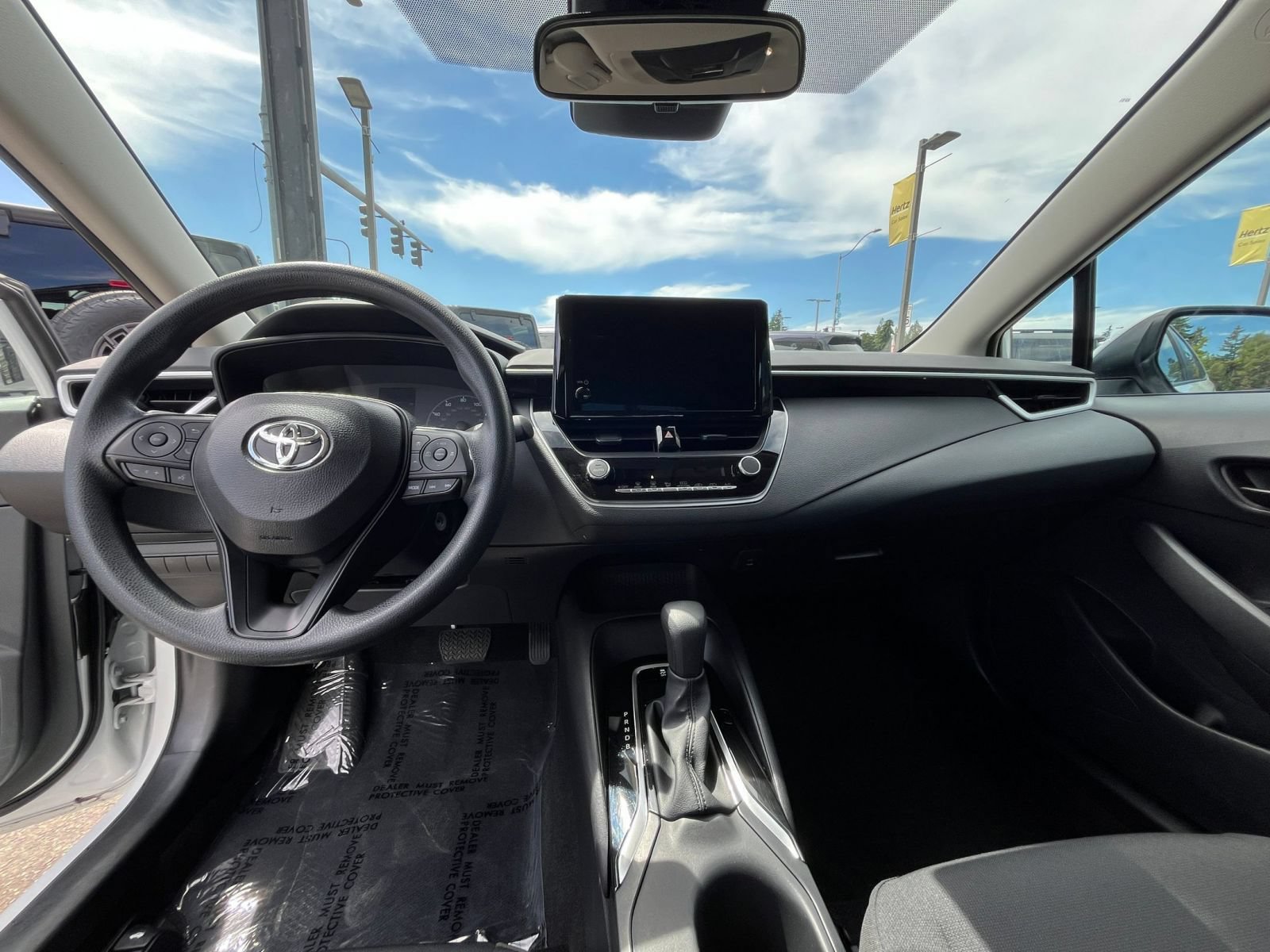 Used 2025 Toyota Corolla LE FWD image 33