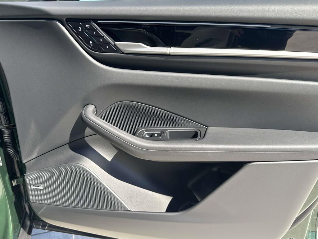 New 2026 Porsche Macan Electric image 19