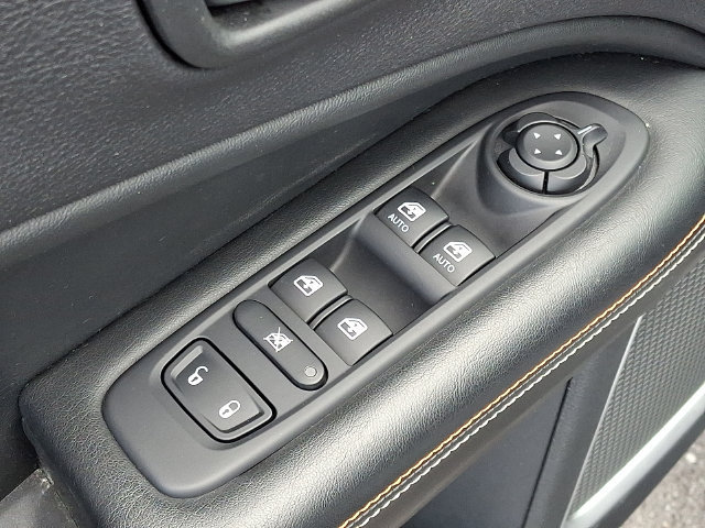 Used 2020 Jeep Compass Latitude w/ Popular Equipment Group AWD/4WD image 14