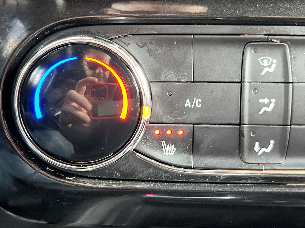 Used 2025 Chevrolet TrailBlazer RS AWD/4WD image 20