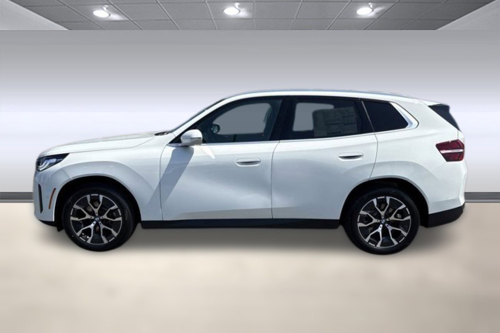 Used 2025 BMW X3 xDrive30i w/ Convenience Package image 2