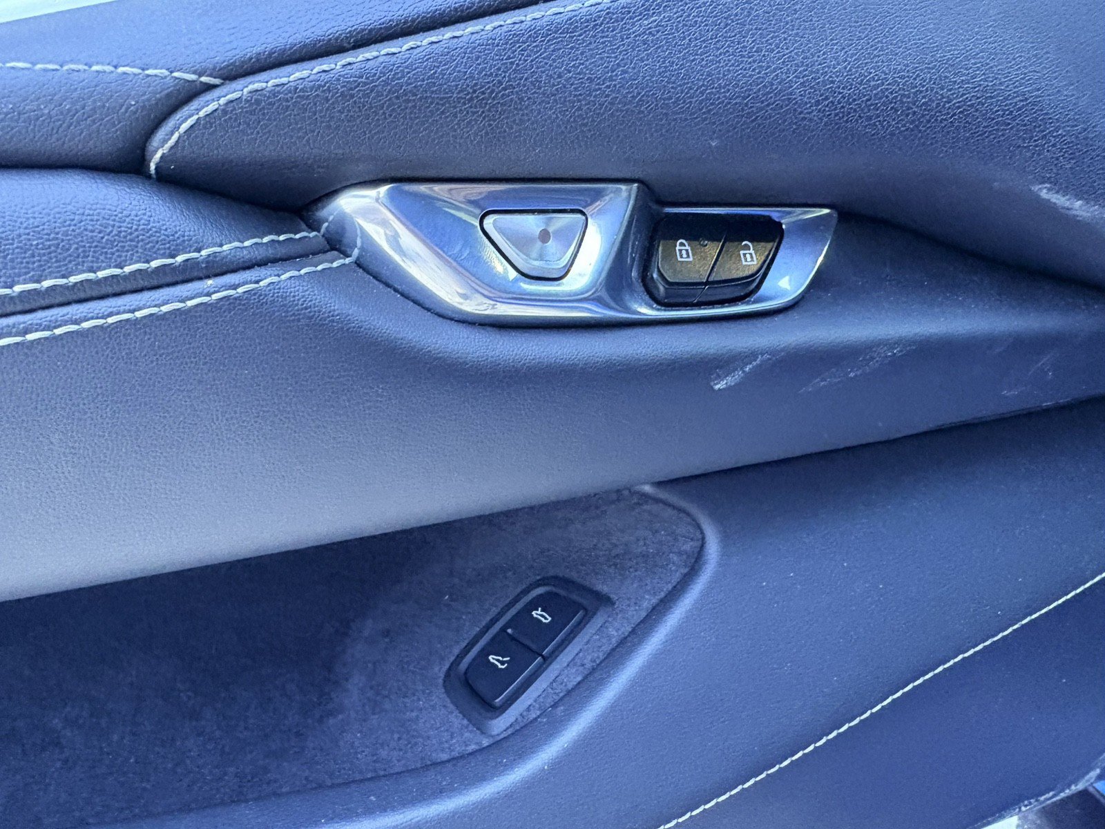 Used 2021 Chevrolet Corvette Stingray Preferred Cpe w/ Battery Protection Package image 15