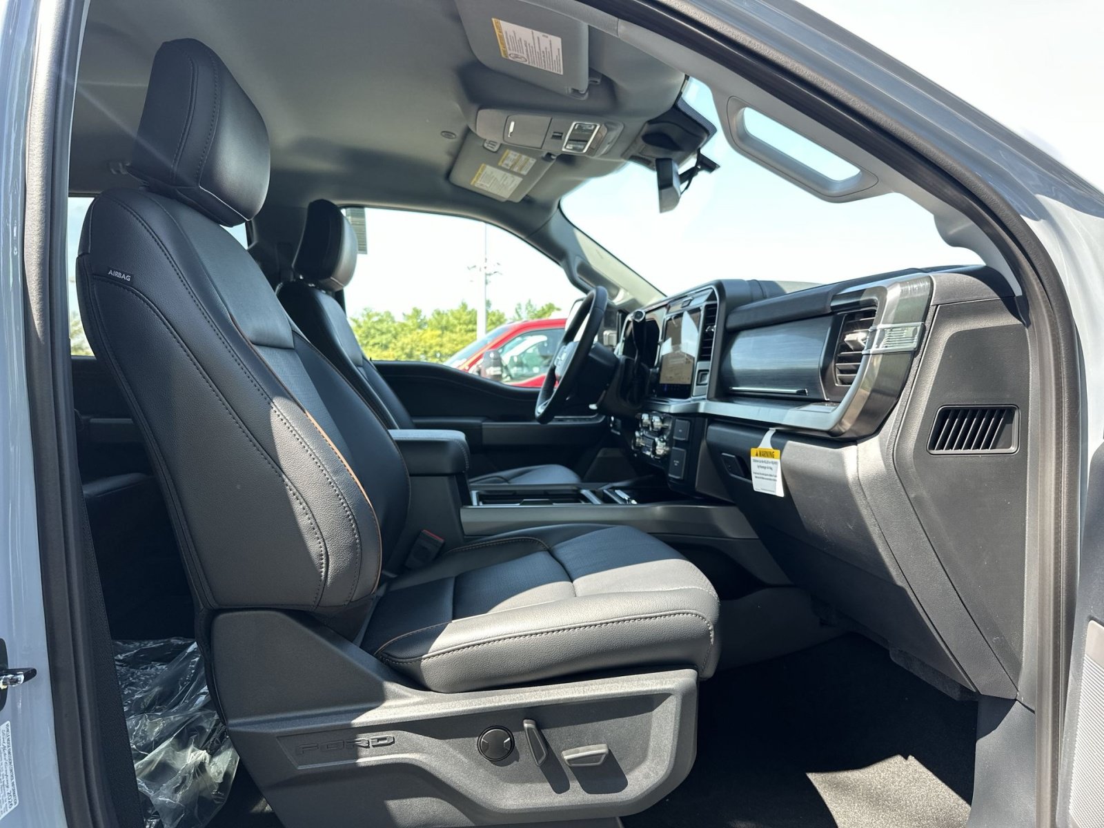 New 2027 Ford F250 Lariat w/ Black Appearance Package AWD/4WD image 27