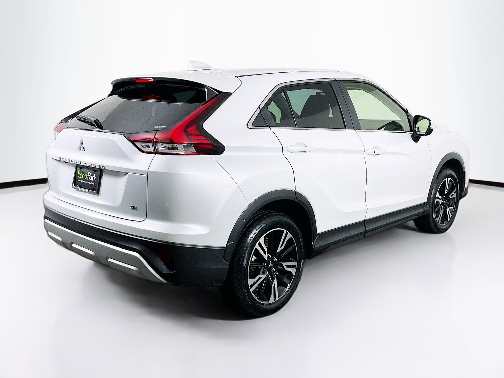 Used 2024 Mitsubishi Eclipse Cross SE image 9