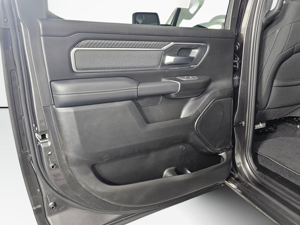 New 2026 RAM 1500 Big Horn w/ Sport Appearance Package AWD/4WD image 33