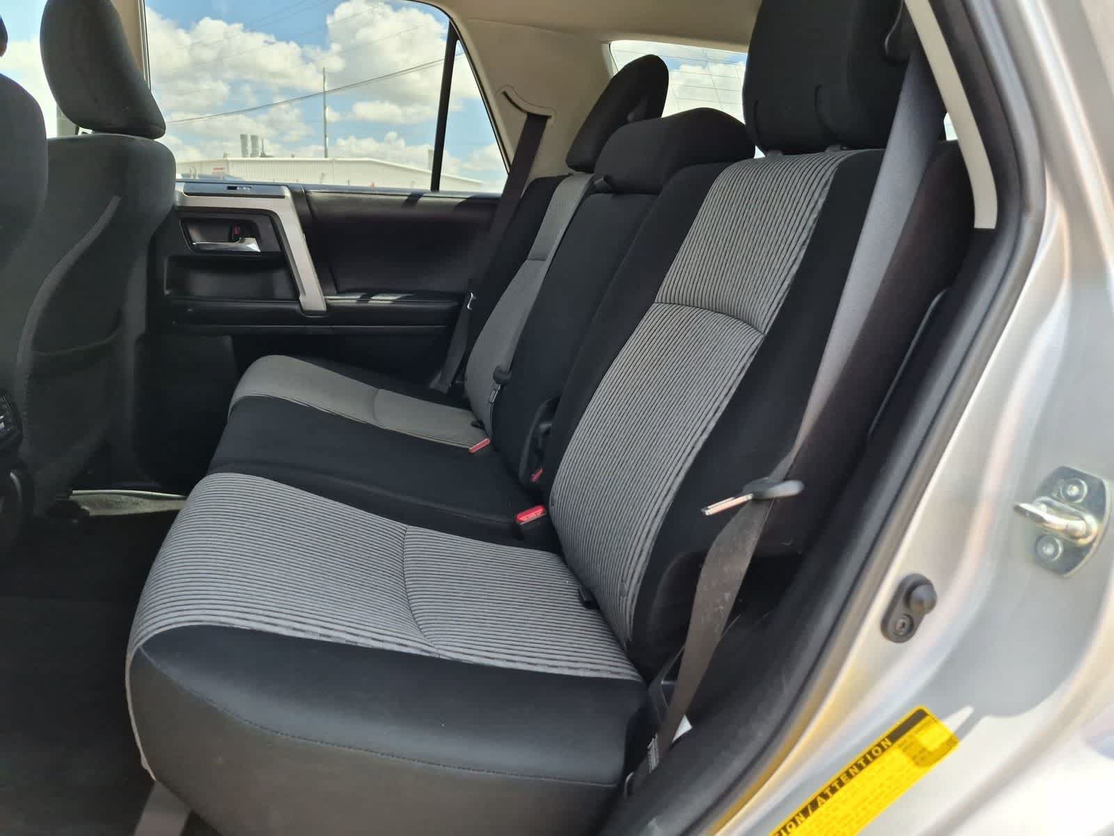 Used 2022 Toyota 4Runner SR5 AWD/4WD image 23