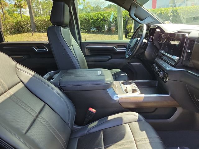 Used 2024 Chevrolet Silverado 3500 High Country image 32