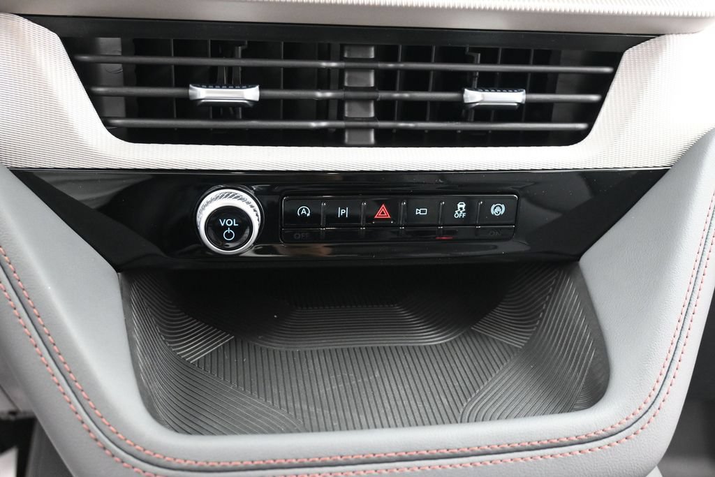 New 2026 Ford Explorer Active w/ Active Comfort Package AWD/4WD image 12