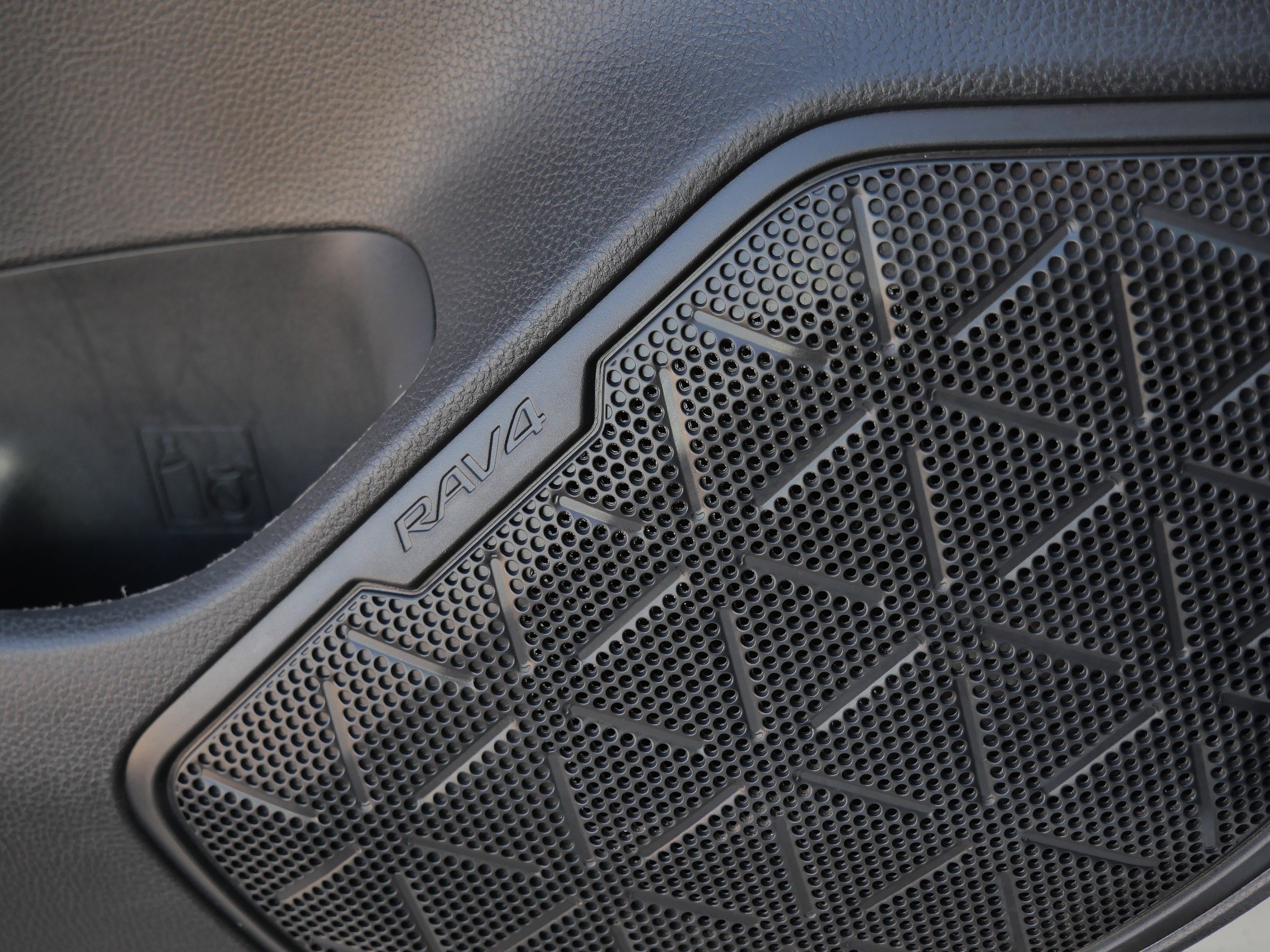 Certified 2024 Toyota RAV4 LE image 33