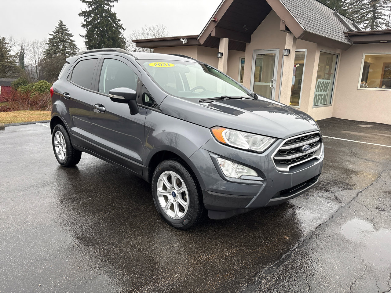 Used 2021 Ford EcoSport SE w/ Interior Protection Package image 3