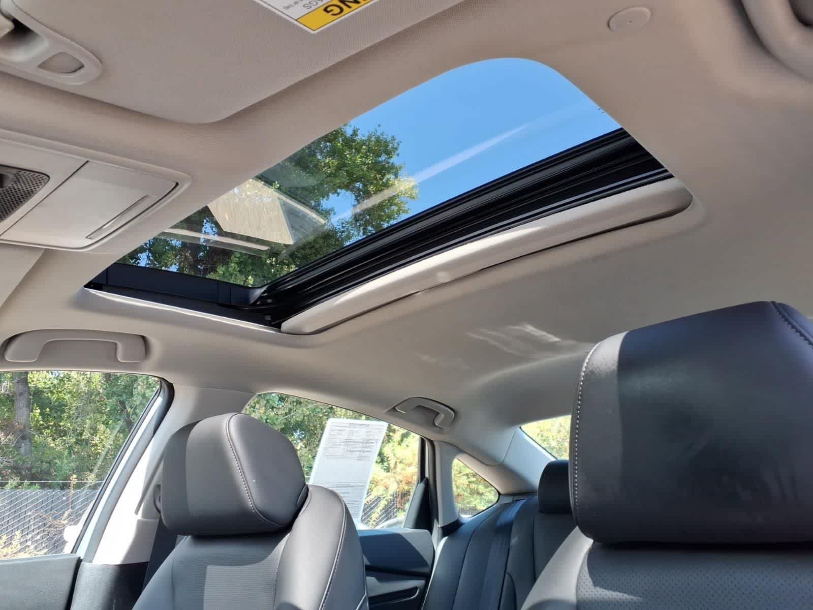 Used 2023 Honda Accord Touring image 15