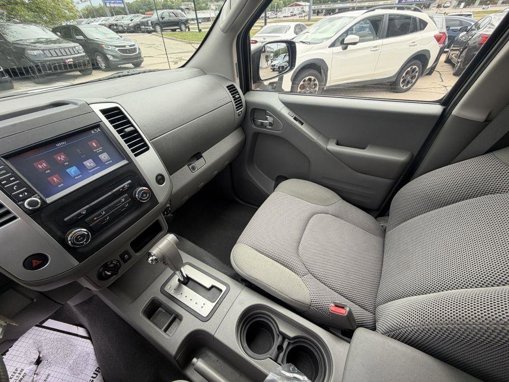 Used 2019 Nissan Frontier SV AWD/4WD image 16