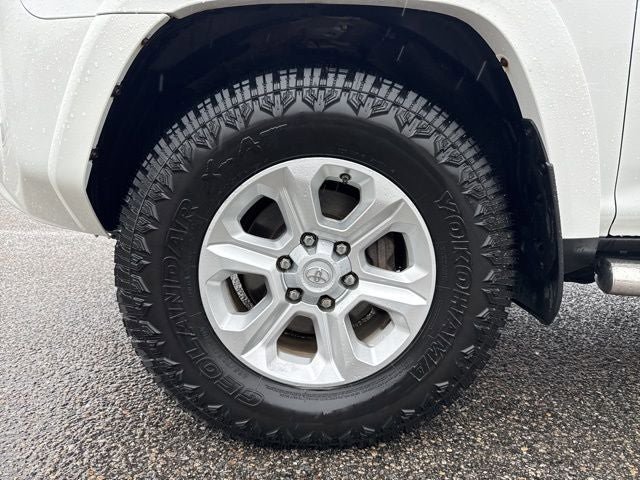 Used 2015 Toyota 4Runner SR5 Premium AWD/4WD image 6