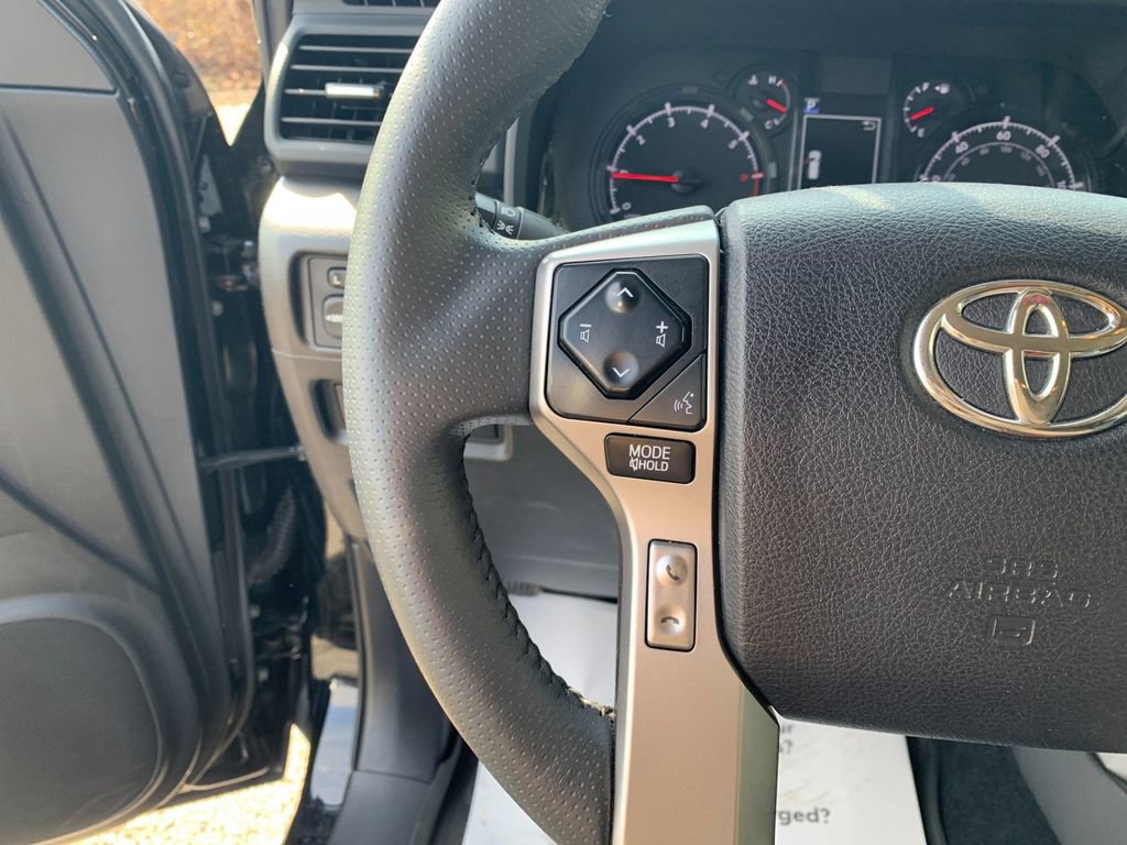 Used 2022 Toyota 4Runner SR5 image 28