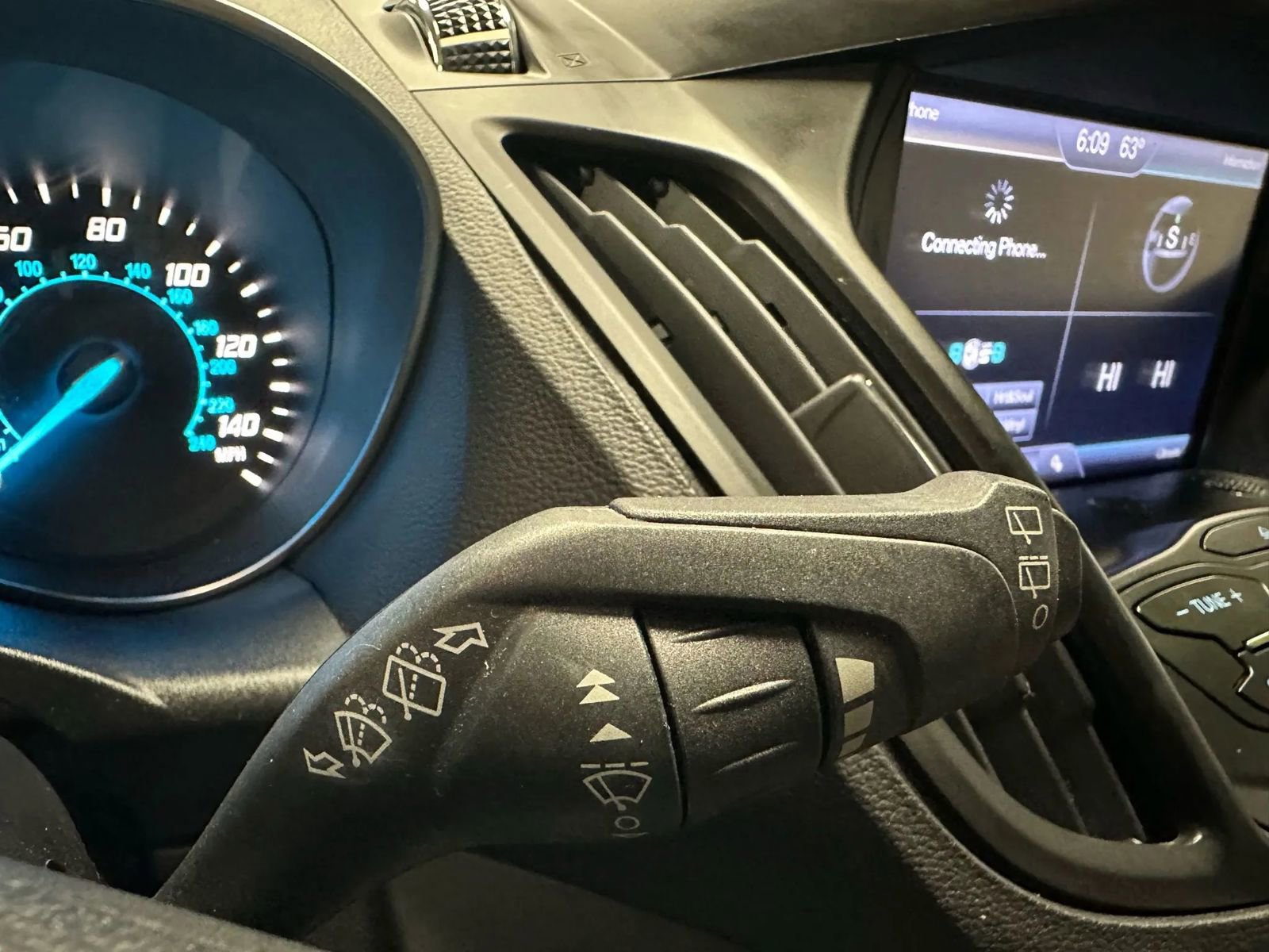 Used 2014 Ford Escape SE w/ Equipment Group 201A image 24