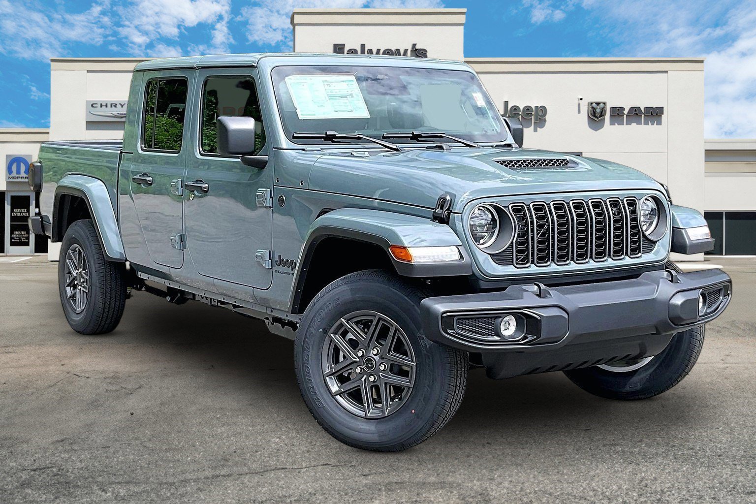 New 2026 Jeep Gladiator Sport AWD/4WD image 2