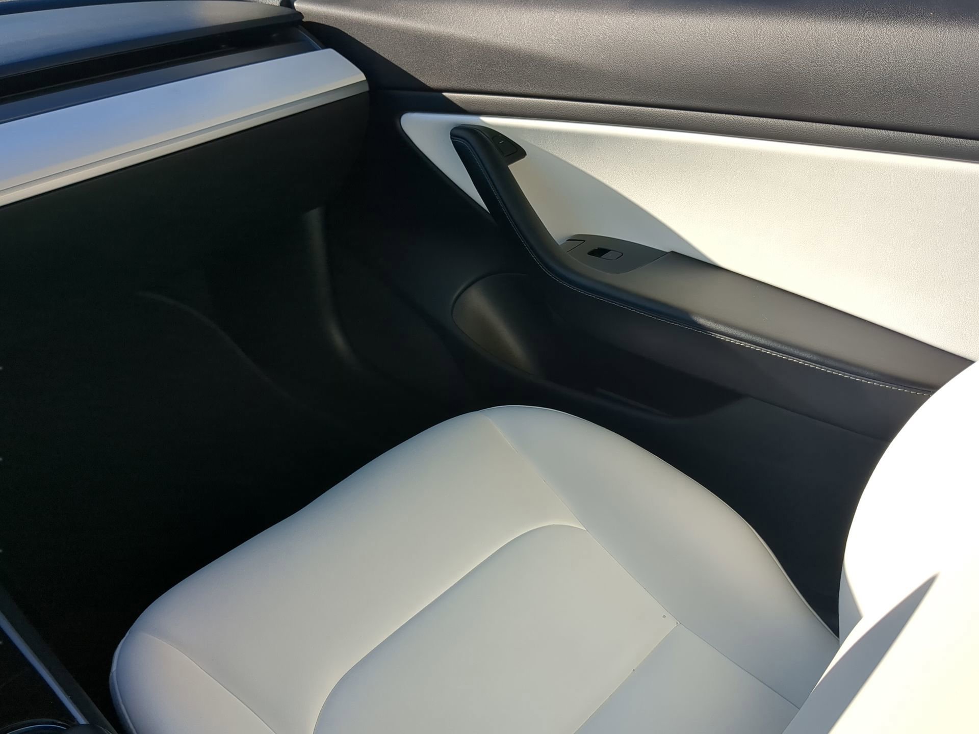 Used 2018 Tesla Model 3 Long Range image 44