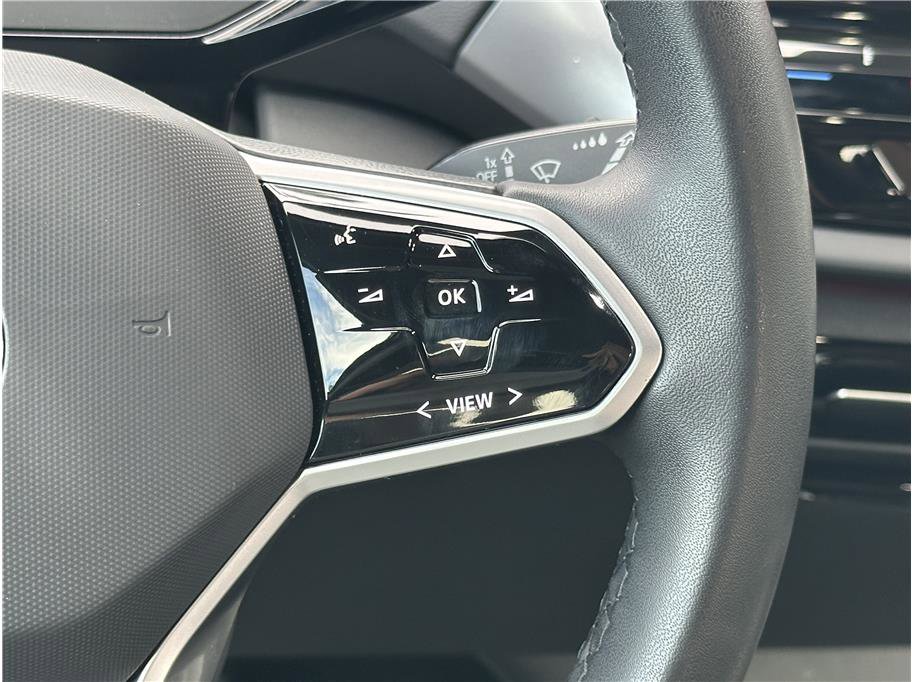 Used 2023 Volkswagen ID.4 Pro image 22