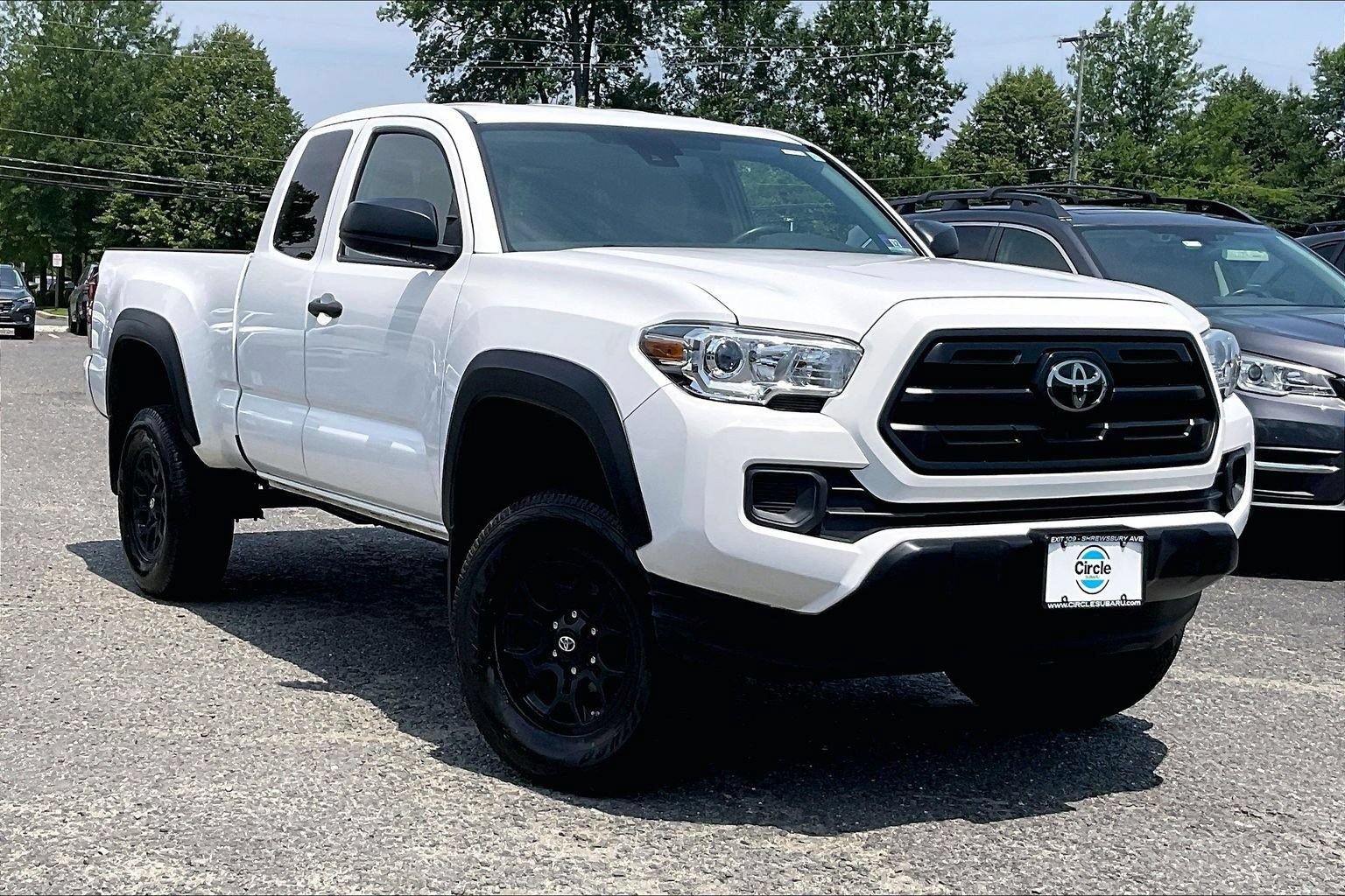 Used 2019 Toyota Tacoma SR w/ SX Package AWD/4WD image 2