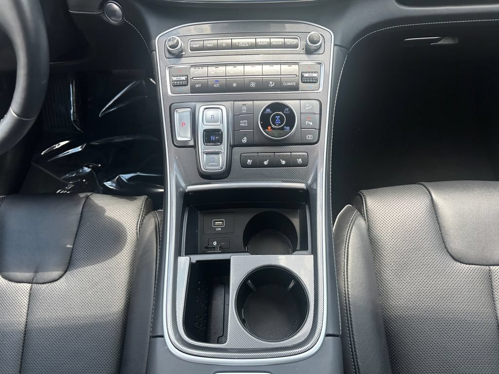 Used 2023 Hyundai Santa Fe Limited AWD/4WD image 11