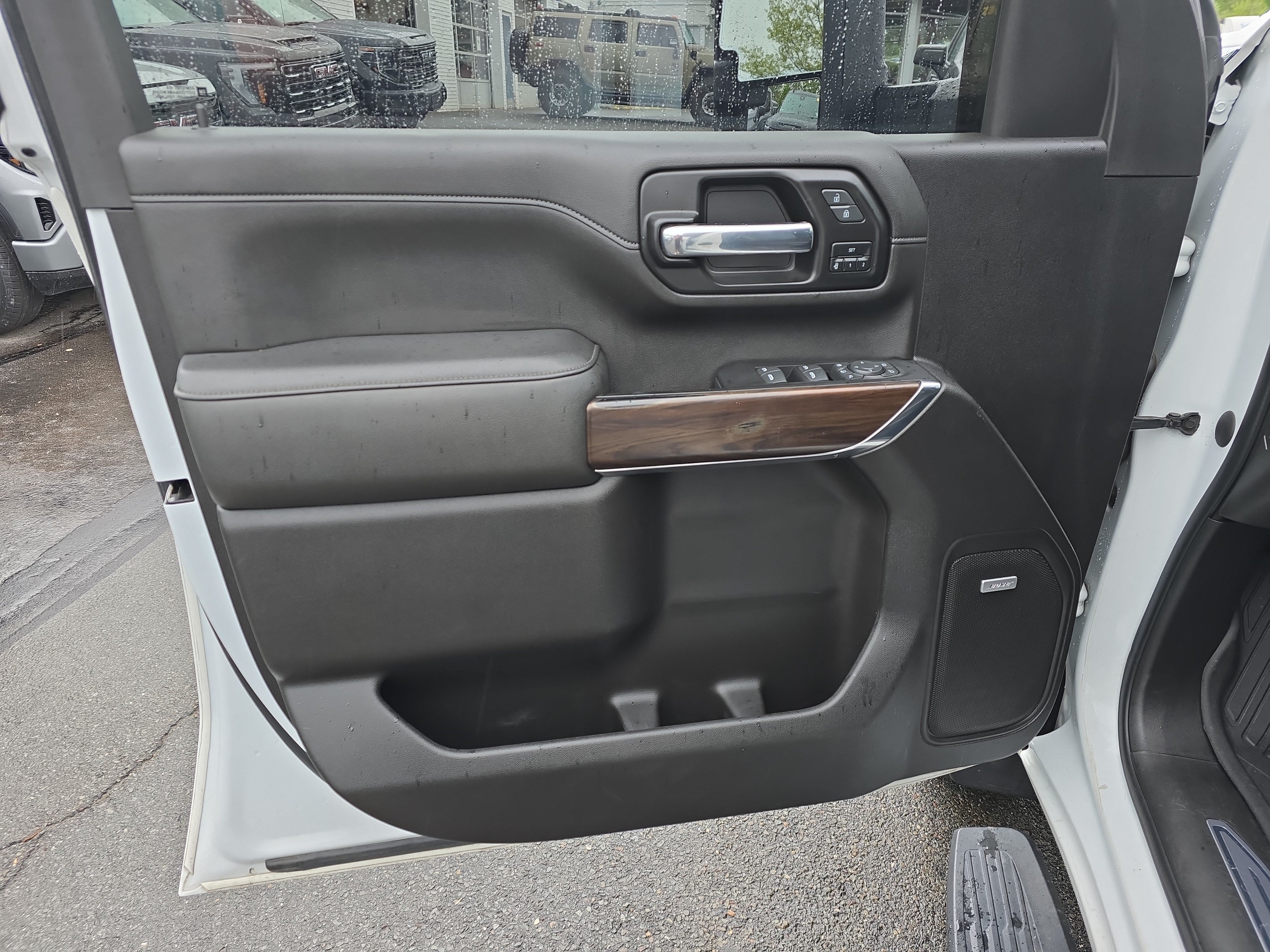 Used 2022 GMC Sierra 2500 SLT w/ SLT Premium Package AWD/4WD image 17