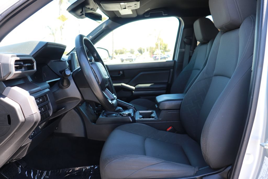 Used 2024 Toyota Tacoma SR5 AWD/4WD image 11