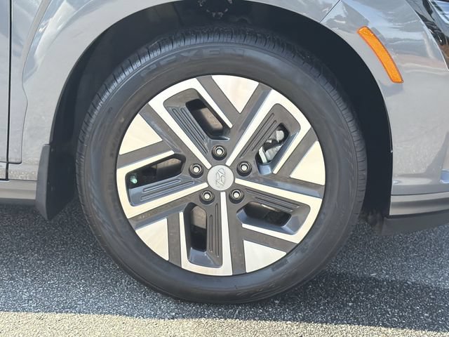 Used 2023 Hyundai Kona SE FWD image 12