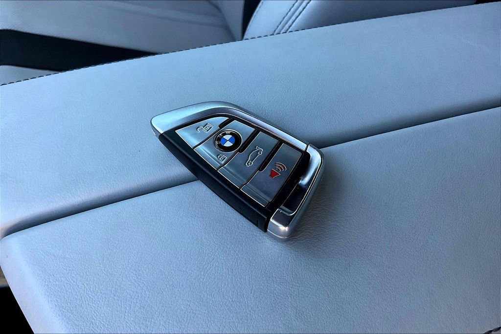 Used 2022 BMW M5 w/ Executive Package image 35