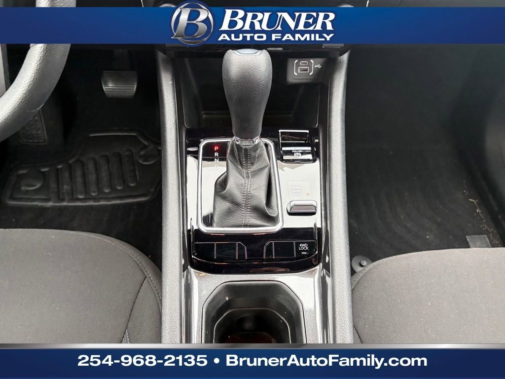 Used 2024 Jeep Compass Sport image 23