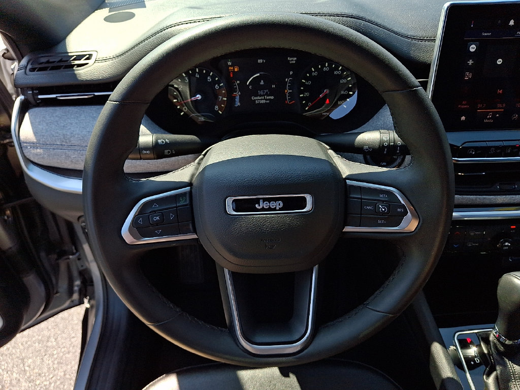 Used 2024 Jeep Compass Latitude AWD/4WD image 18