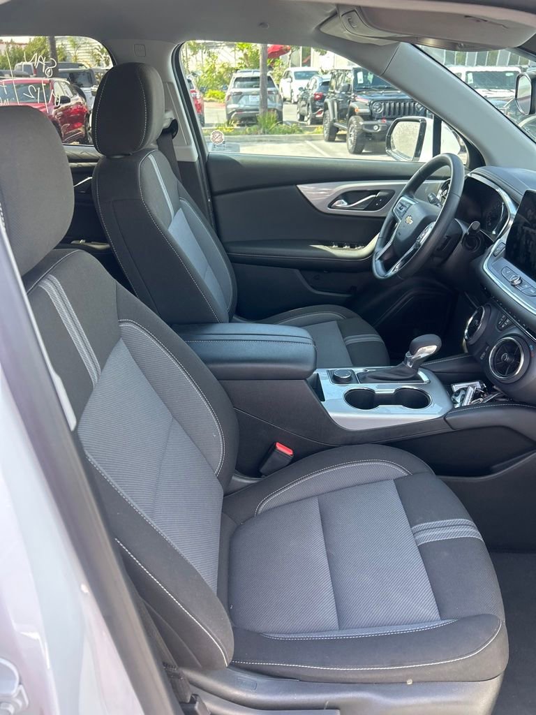 Used 2025 Chevrolet Blazer LT image 14