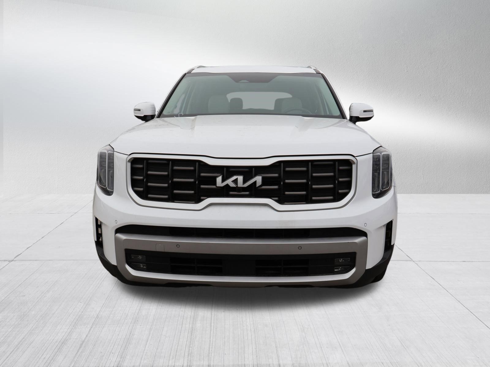 Used 2023 Kia Telluride SX image 2