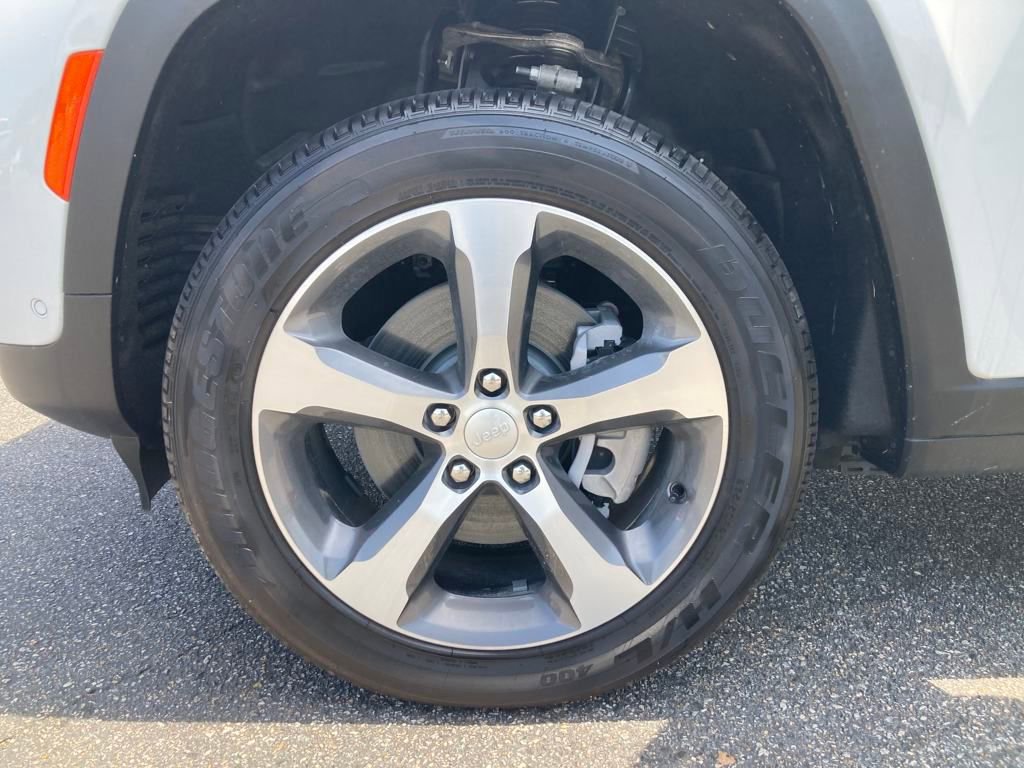 New 2024 Jeep Grand Cherokee Limited 4xe w/ Luxury Tech Group II image 21