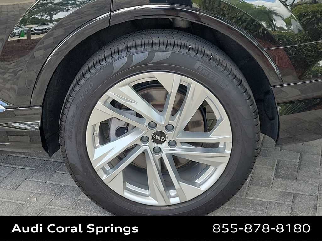 Certified 2023 Audi Q7 3.0T Premium w/ Convenience Package AWD/4WD image 16