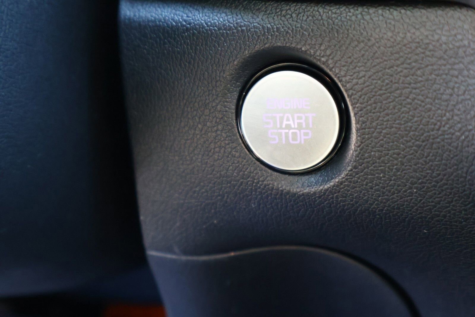 Used 2025 Kia Sorento S w/ Panoramic Sunroof Package image 7