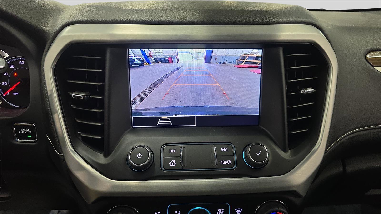 Used 2023 GMC Acadia SLE w/ Driver Convenience Package AWD/4WD image 22