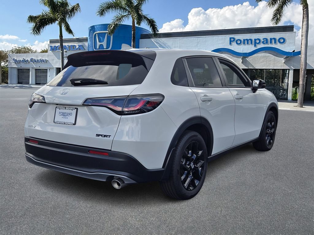 Used 2025 Honda HR-V Sport image 7