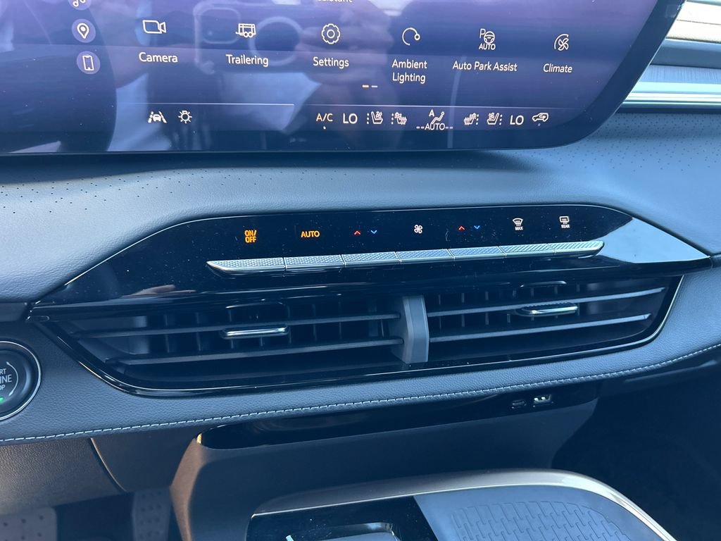 New 2026 Buick Enclave Avenir w/ Super Cruise Package AWD/4WD image 28