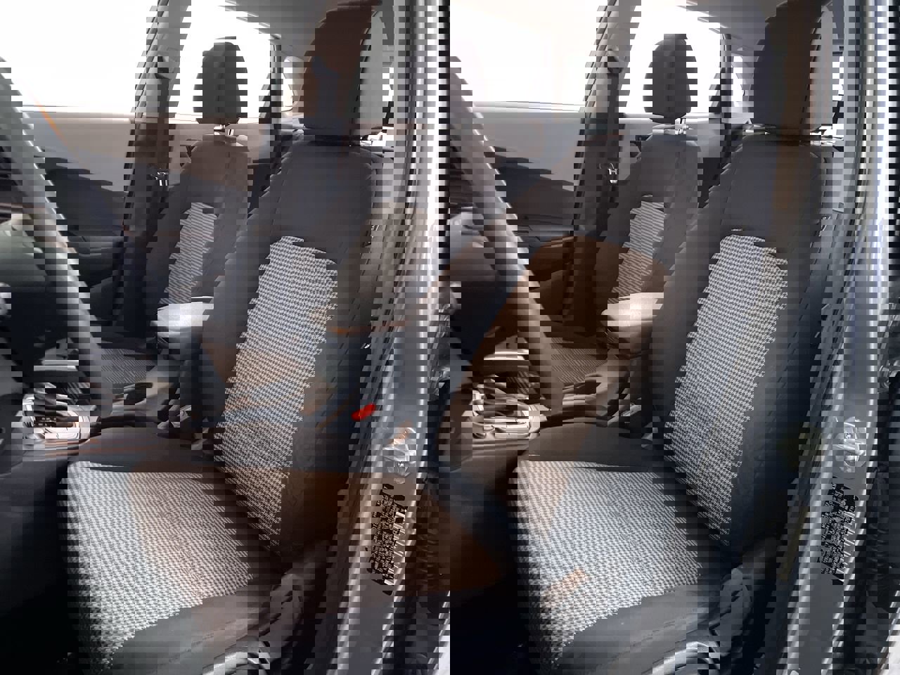 Used 2019 Hyundai Kona SE image 12